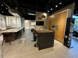 showroom photo 4